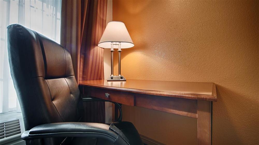 Cloverdale Wine Country Inn & Suites Номер фото