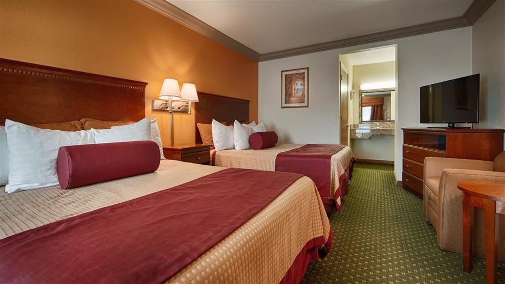 Cloverdale Wine Country Inn & Suites Номер фото