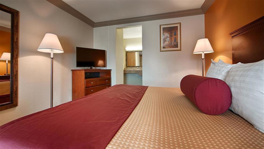 Cloverdale Wine Country Inn & Suites Номер фото