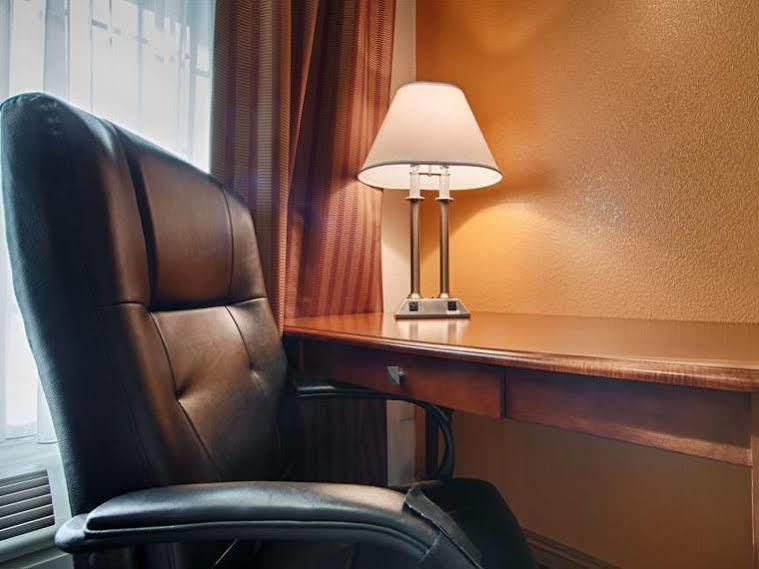 Cloverdale Wine Country Inn & Suites Екстер'єр фото
